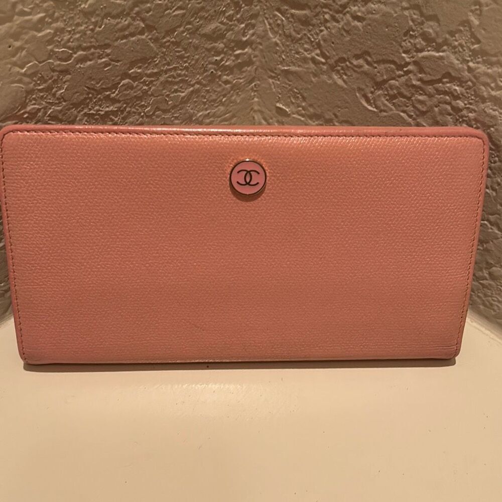Chanel Foldover Long Cardholder Wallet CC Button Logo Light Pink Leather Luxury